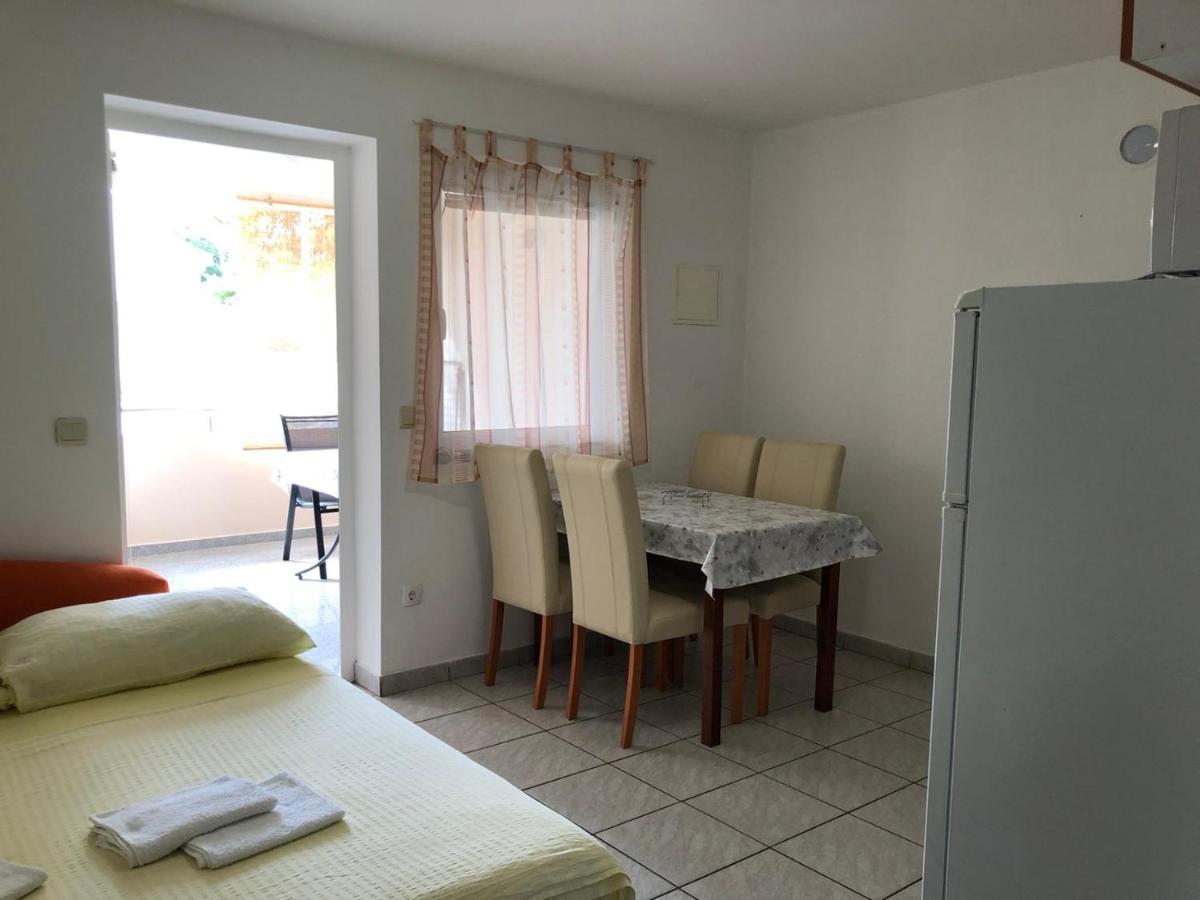 Apartmani Resetar Privlaka  Luaran gambar
